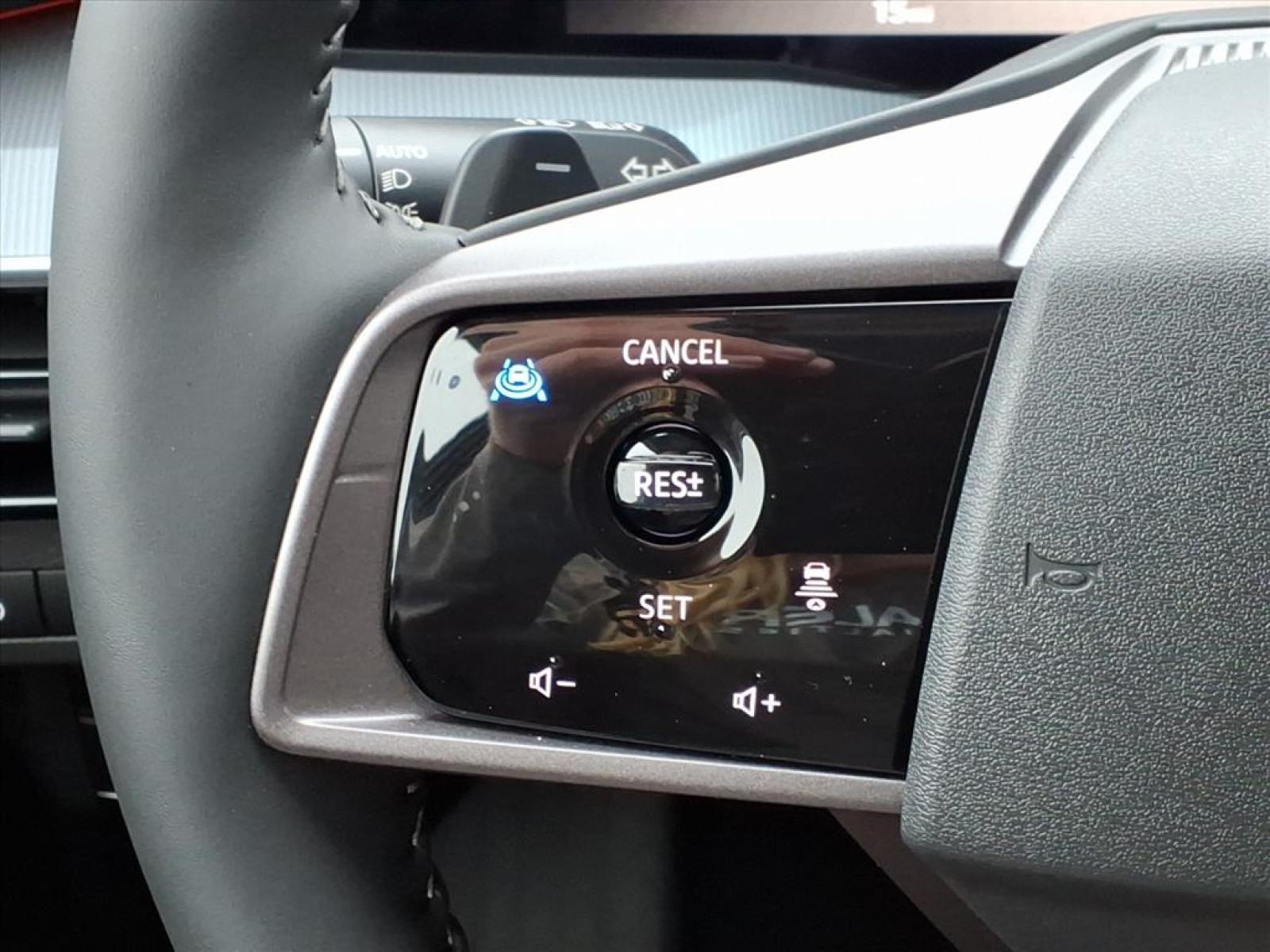 2025 Nissan Murano SL White at Robbins Nissan