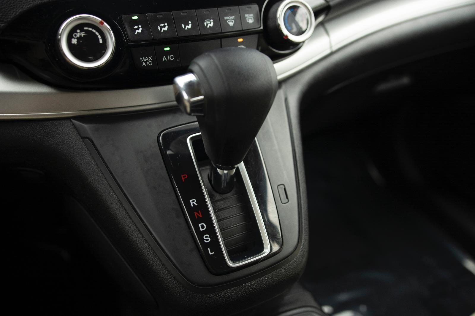 2016 Honda CR-V LX photo 9