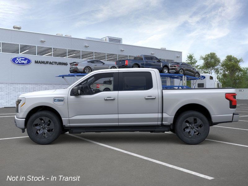 2025 Ford F-150 Lightning photo 2