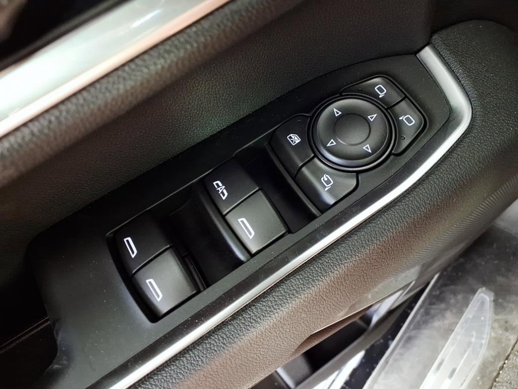 2025 Chevrolet Silverado 2500HD LT photo 16