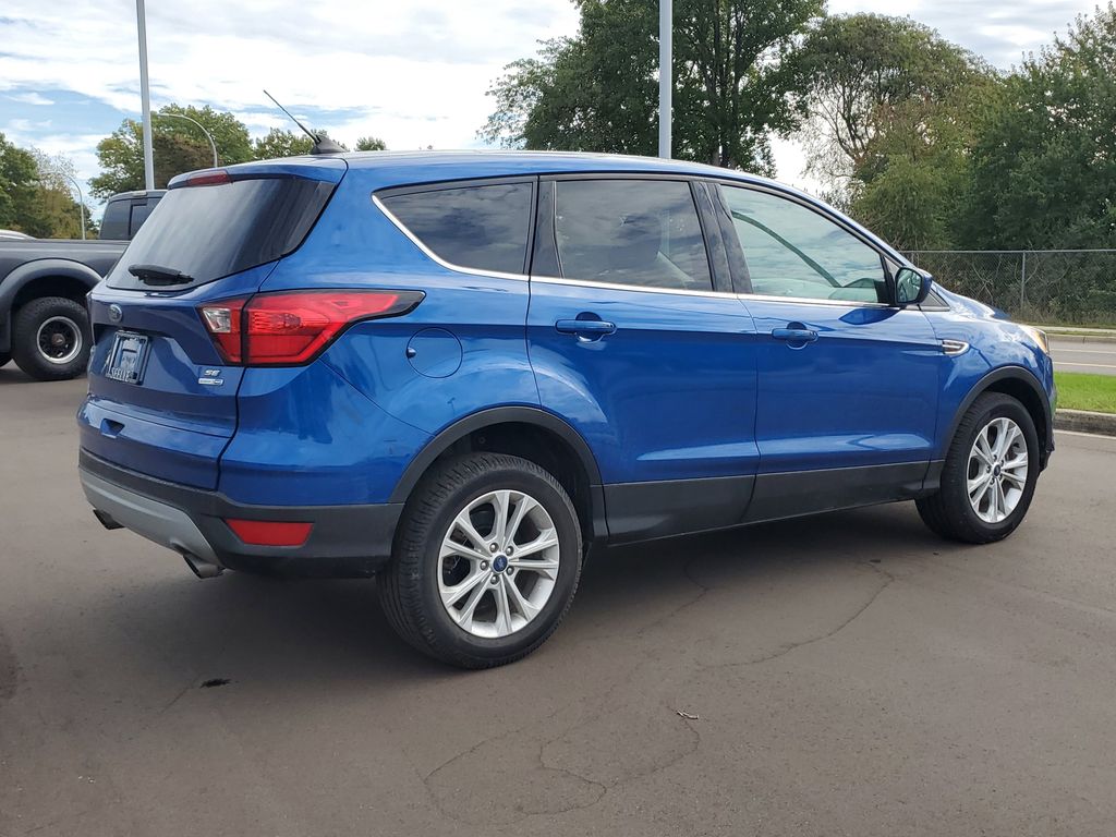 2019 Ford Escape SE photo 3
