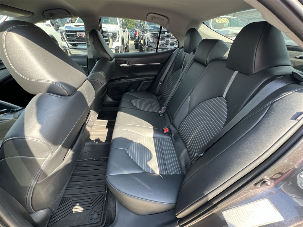 2022 Toyota Camry SE photo 27