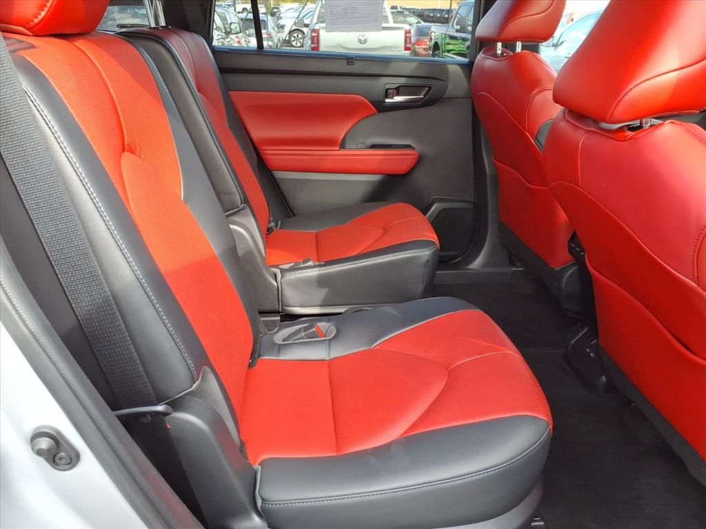 2023 TOYOTA HIGHLANDER - Image 13