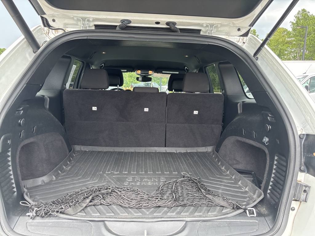 2020 Jeep Grand Cherokee Laredo Upland photo 11