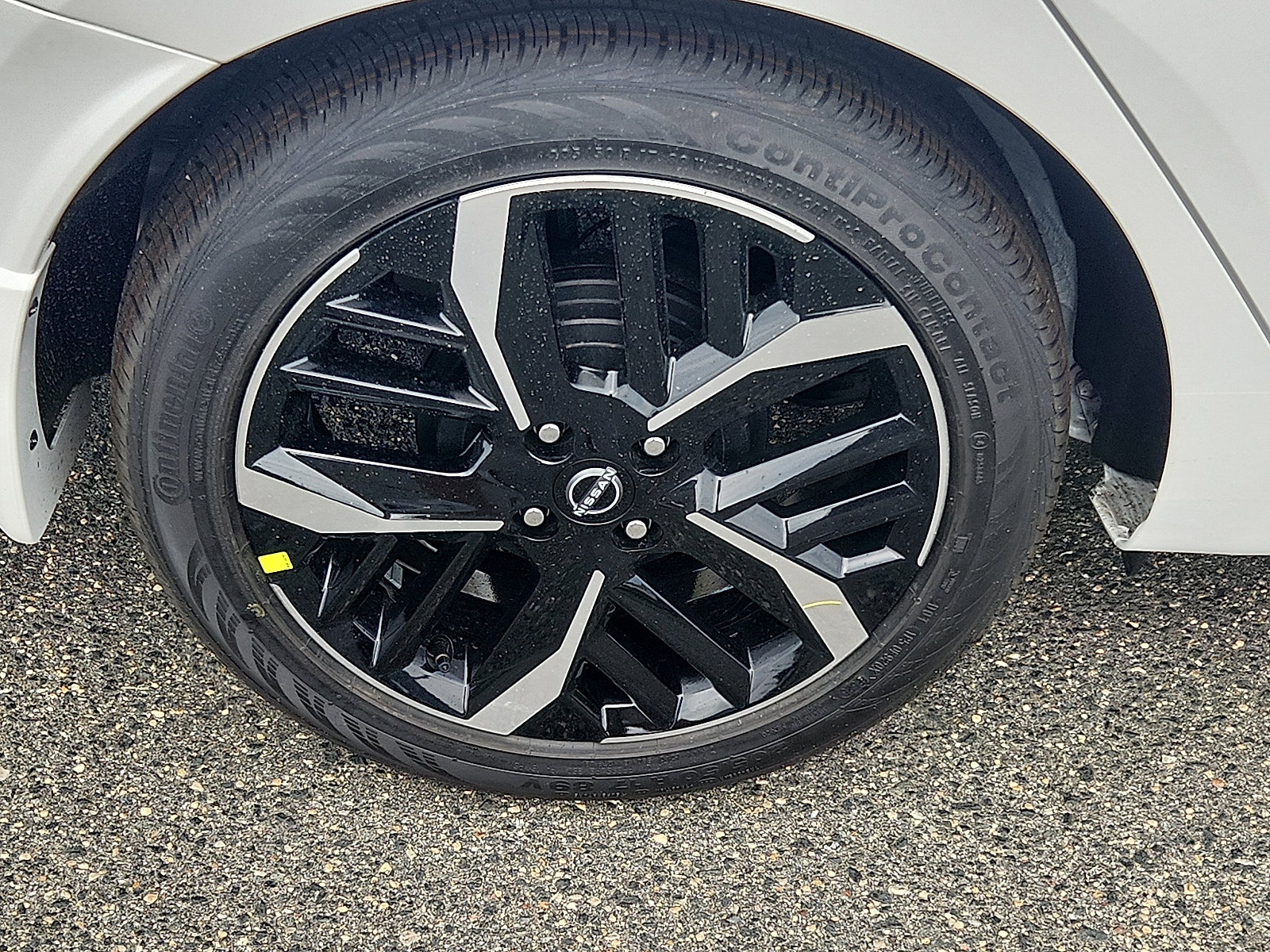 2025 Nissan Versa 1.6 SR photo 4