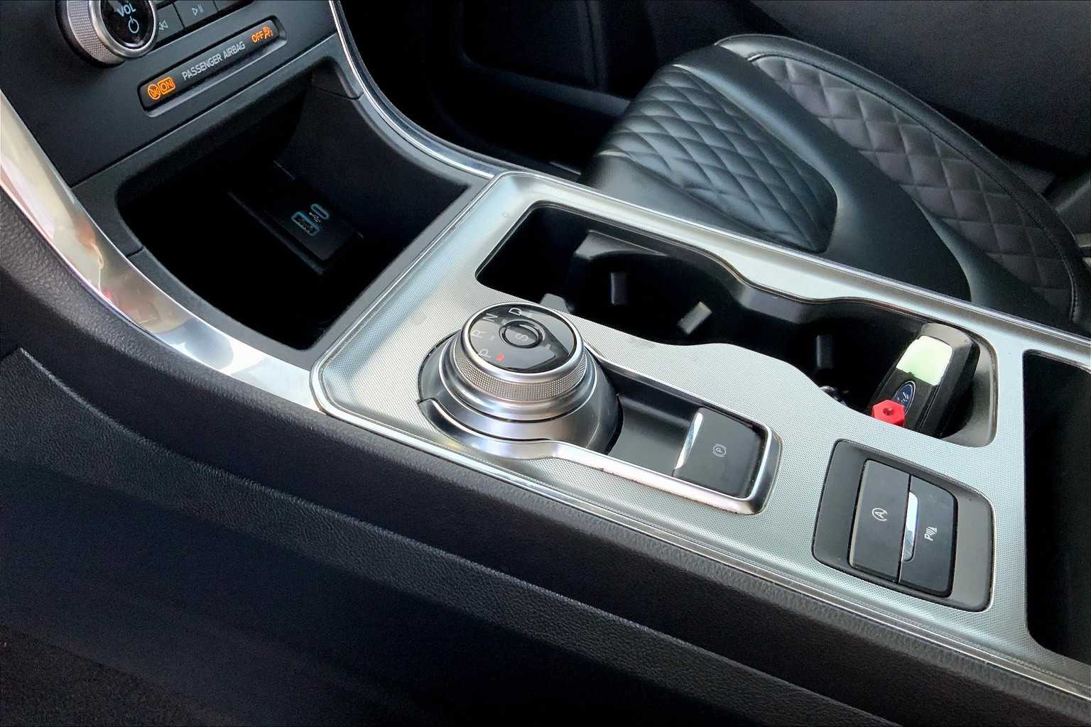 2023 Ford Edge Titanium photo 15