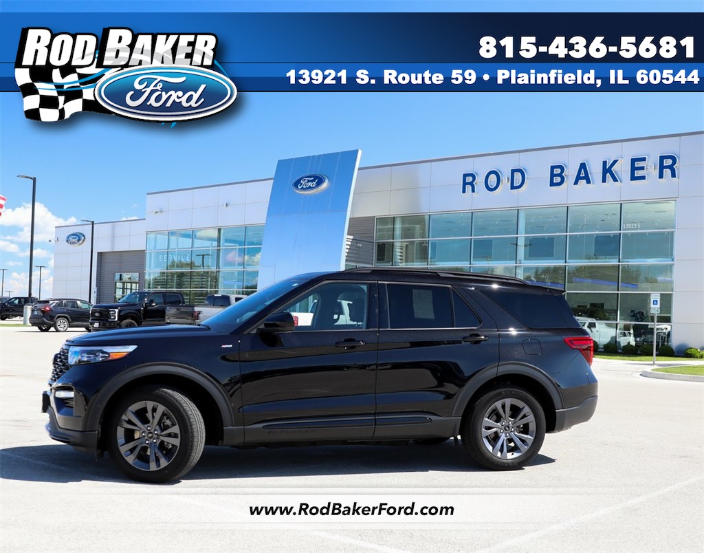 2023 Ford Explorer ST-LINE's photo