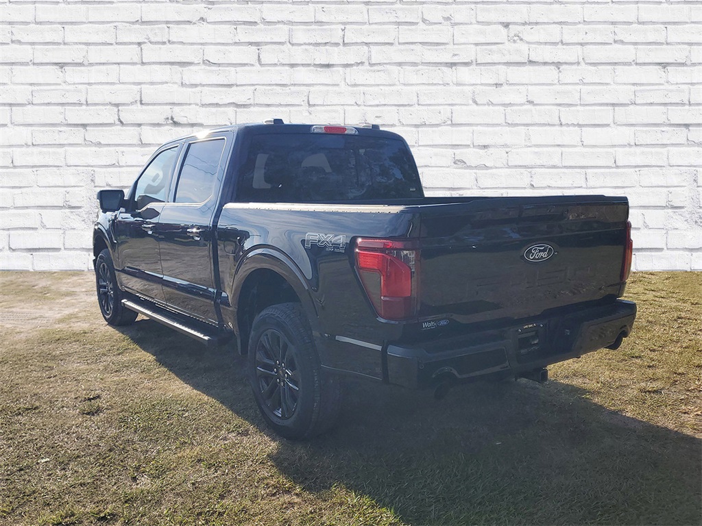2025 Ford F-150 XLT photo 3