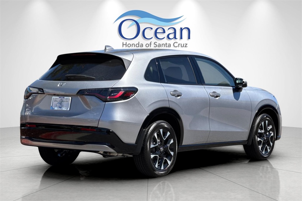 2026 Honda HR-V EX-L photo 4