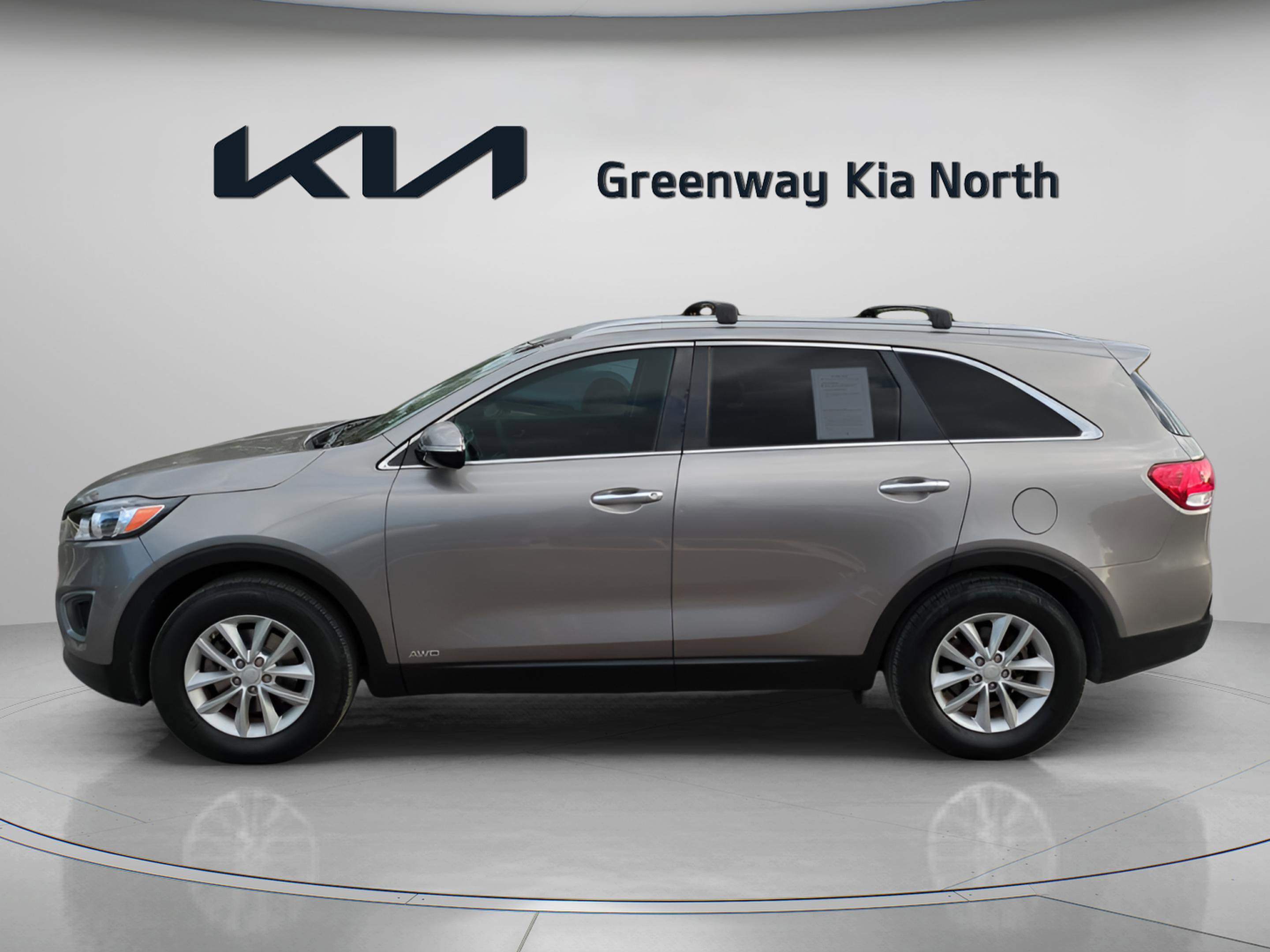 2017 Kia Sorento LX photo 4