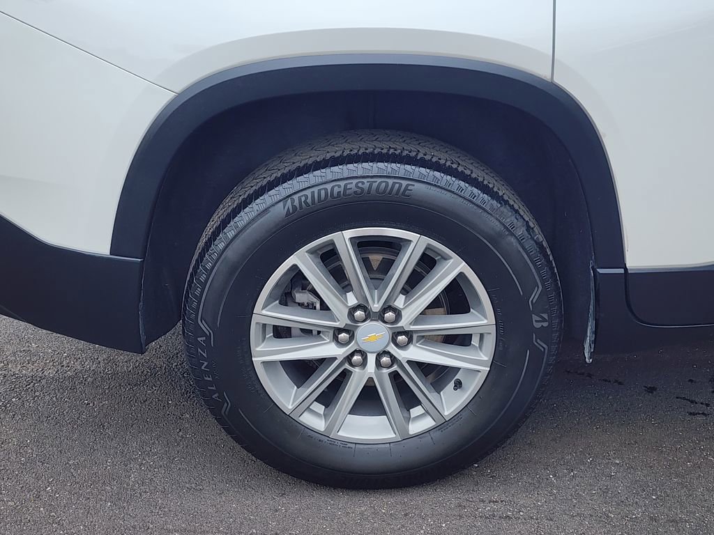2022 Chevrolet Traverse Leather photo 10