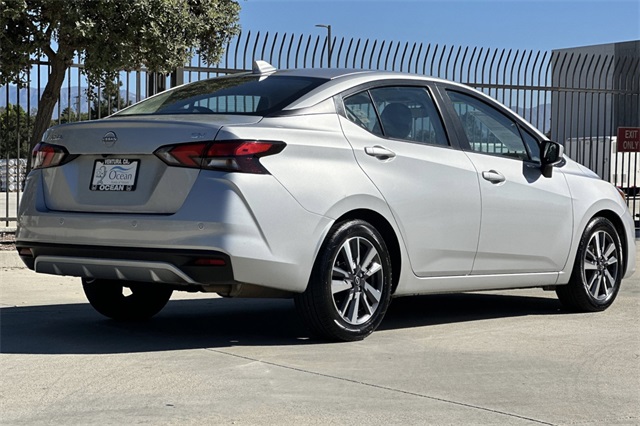 2023 Nissan Versa 1.6 SV photo 5