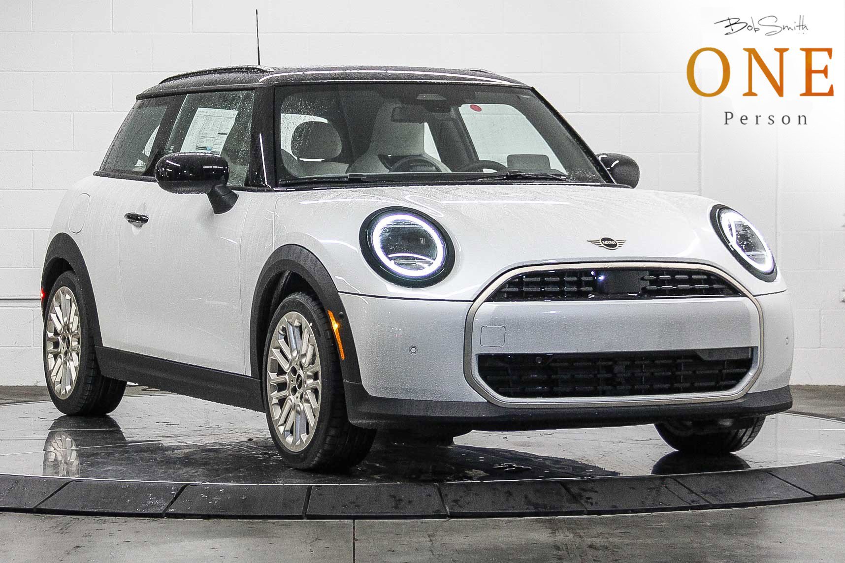 2026 MINI Hardtop 2 Door's photo