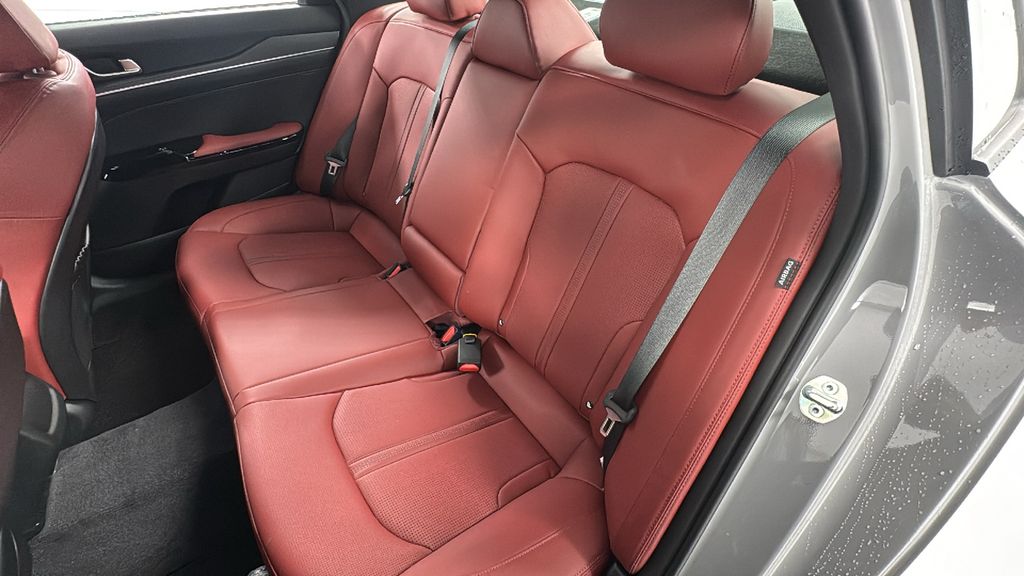 2026 Kia K5 GT-Line photo 12
