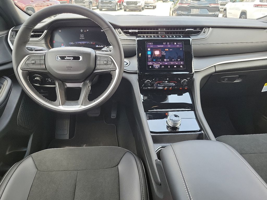 2025 Jeep Grand Cherokee Altitude X photo 7