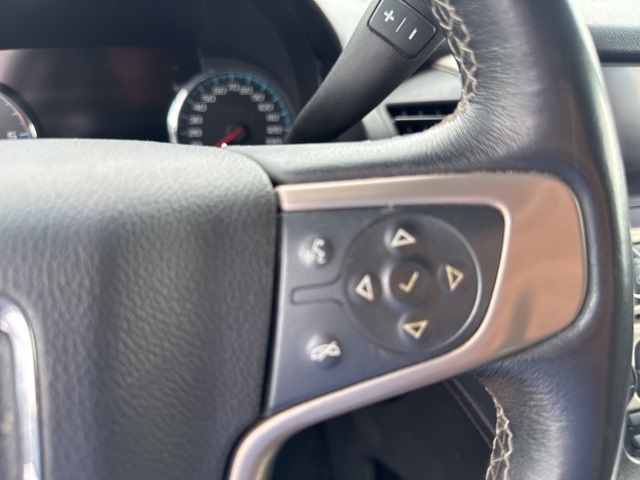 Used 2020 Silver GMC Denali image 23