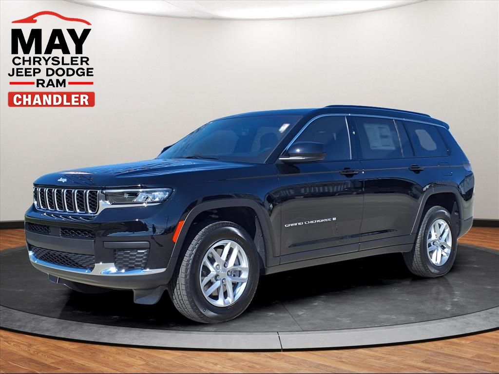 2025 Jeep Grand Cherokee L Laredo's photo
