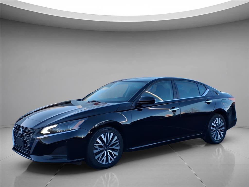 2023 Nissan Altima SV
