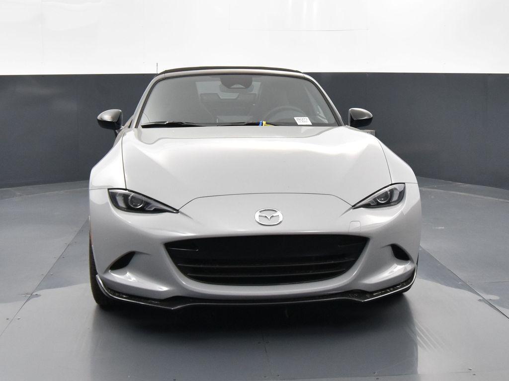 2025 Mazda MX-5 Miata Miata photo 2