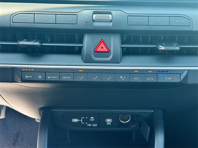 2025 Kia K4 LXS photo 14