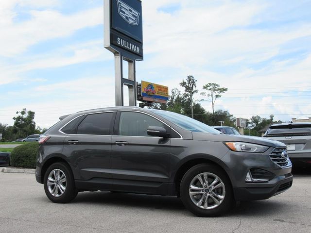 2020 Ford Edge SEL photo 2