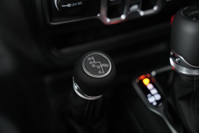 2025 Jeep Gladiator Sport photo 15