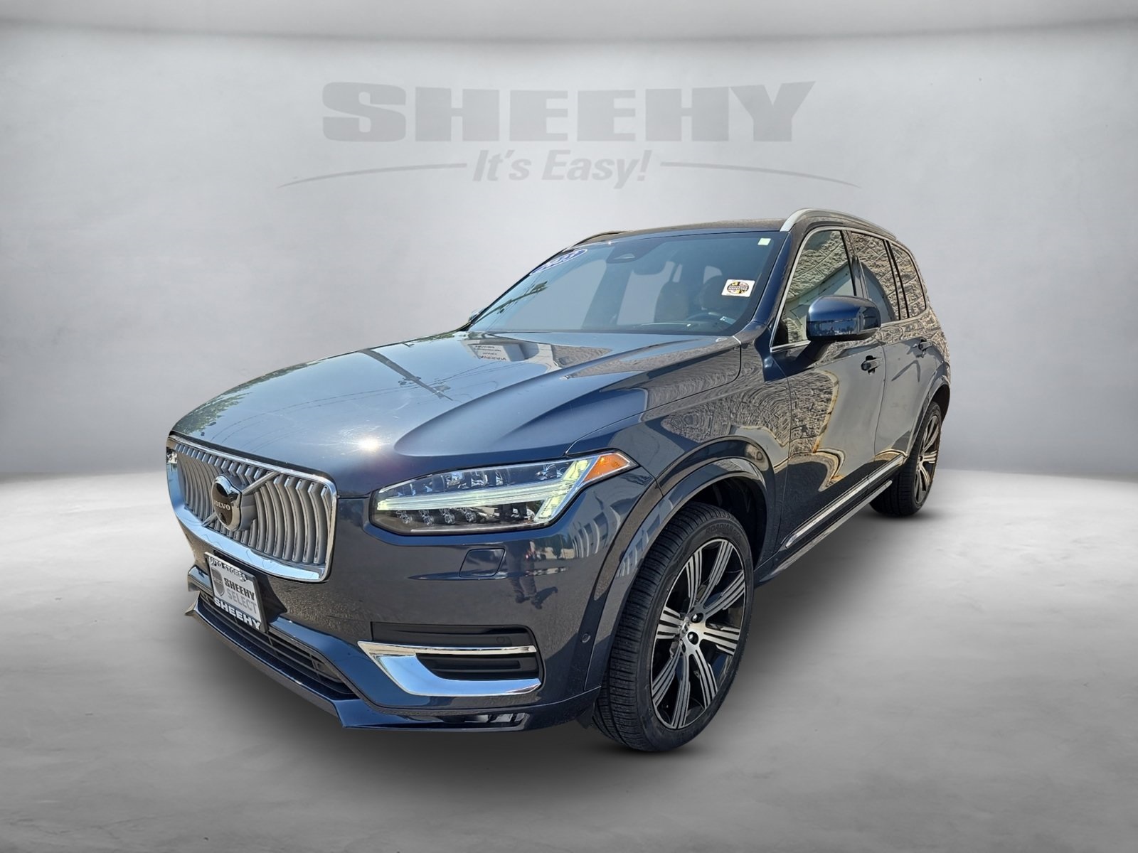 2023 Volvo XC90 Ultimate photo 3