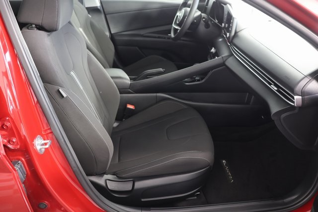2023 Hyundai Elantra SEL photo 21