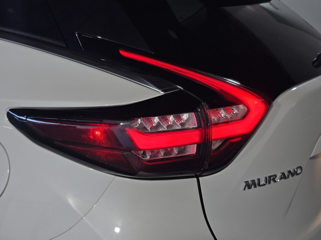 2019 Nissan Murano S photo 9