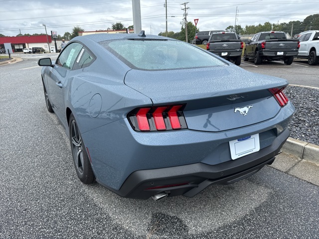 2025 Ford Mustang EcoBoost photo 10