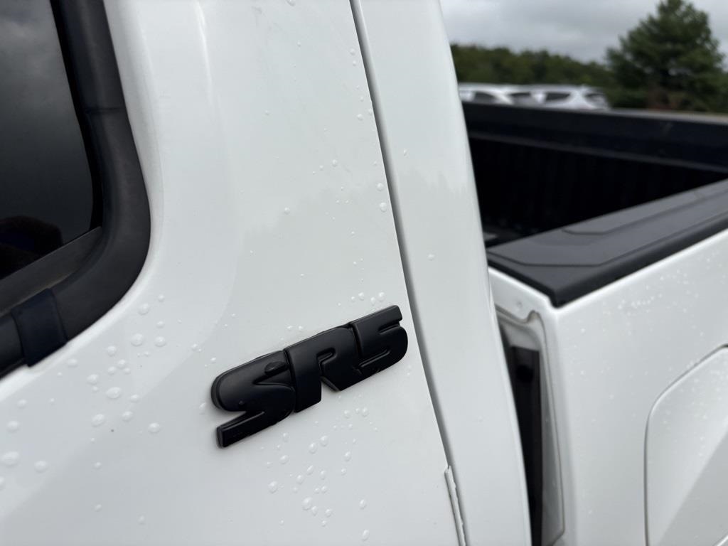 2023 Toyota Tacoma SR5 photo 5