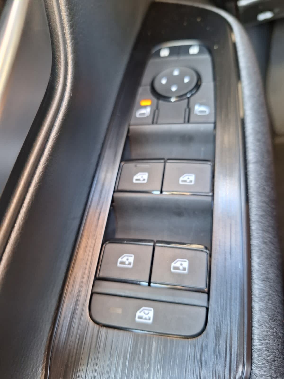 2026 Nissan Kicks SV photo 15
