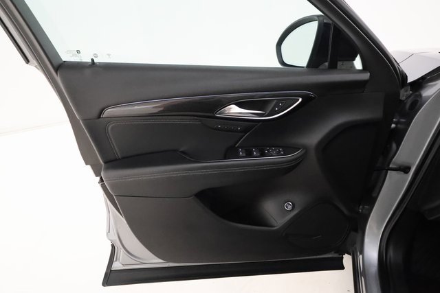 2023 Buick Envision Essence photo 7