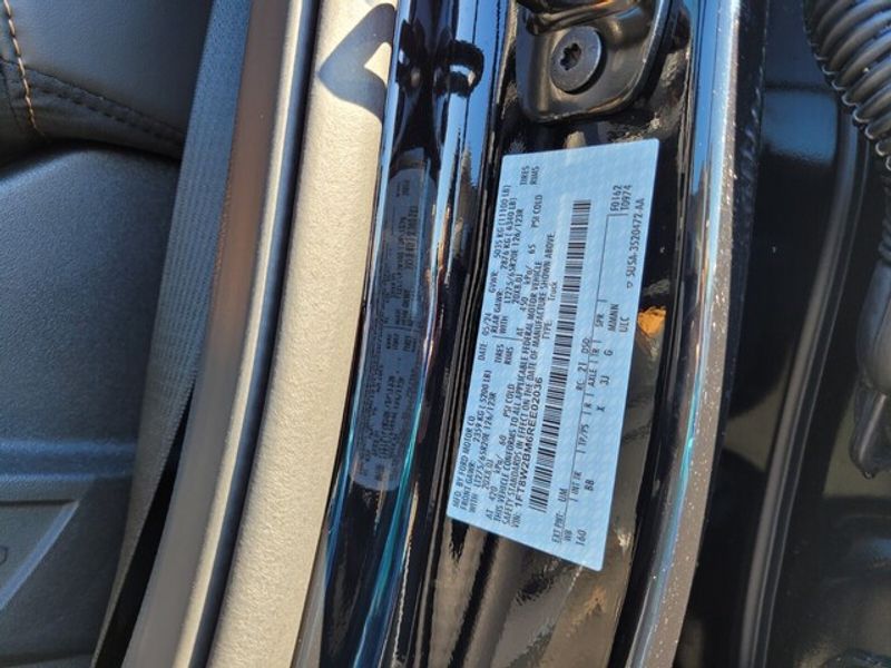 2024 Ford F-250 Platinum photo 14
