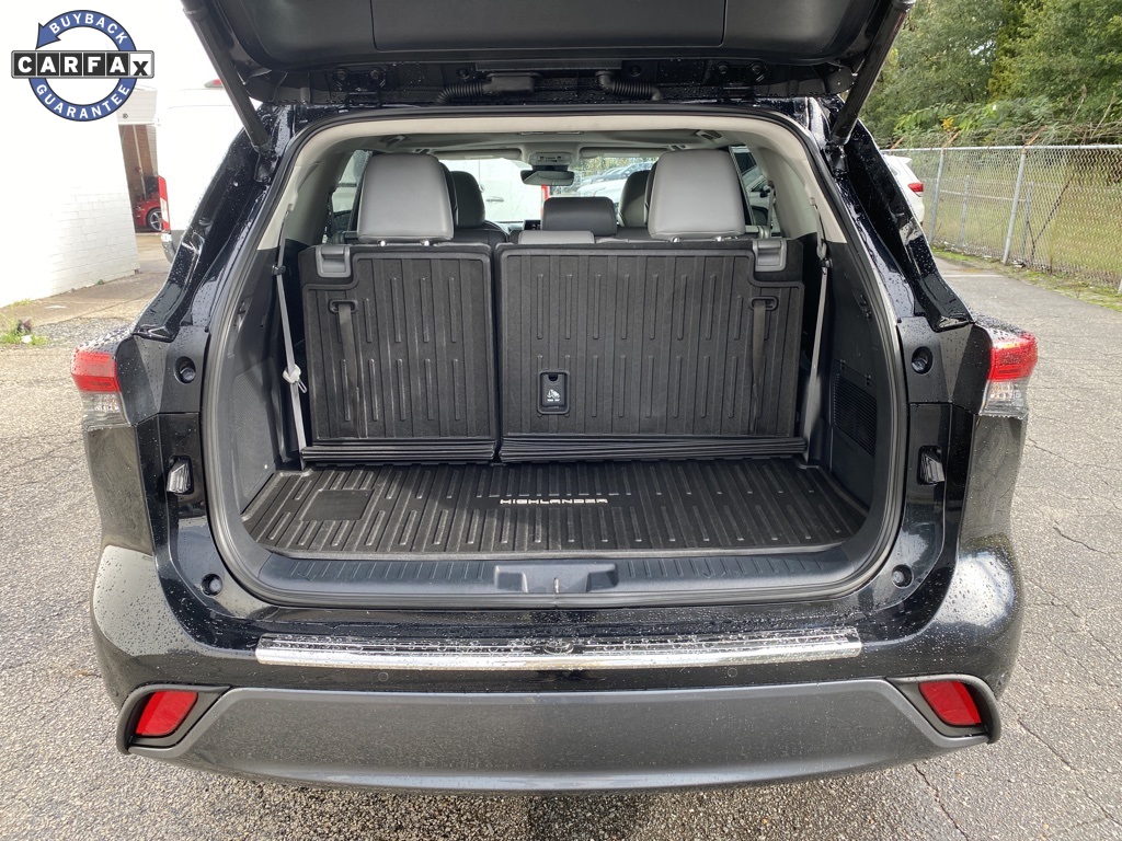 2021 Toyota Highlander Limited photo 19