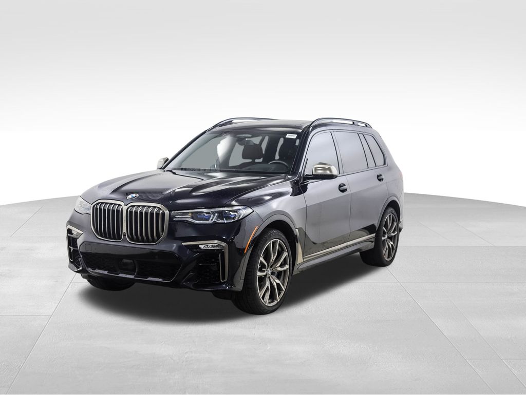 2022 BMW X7 M50i's photo