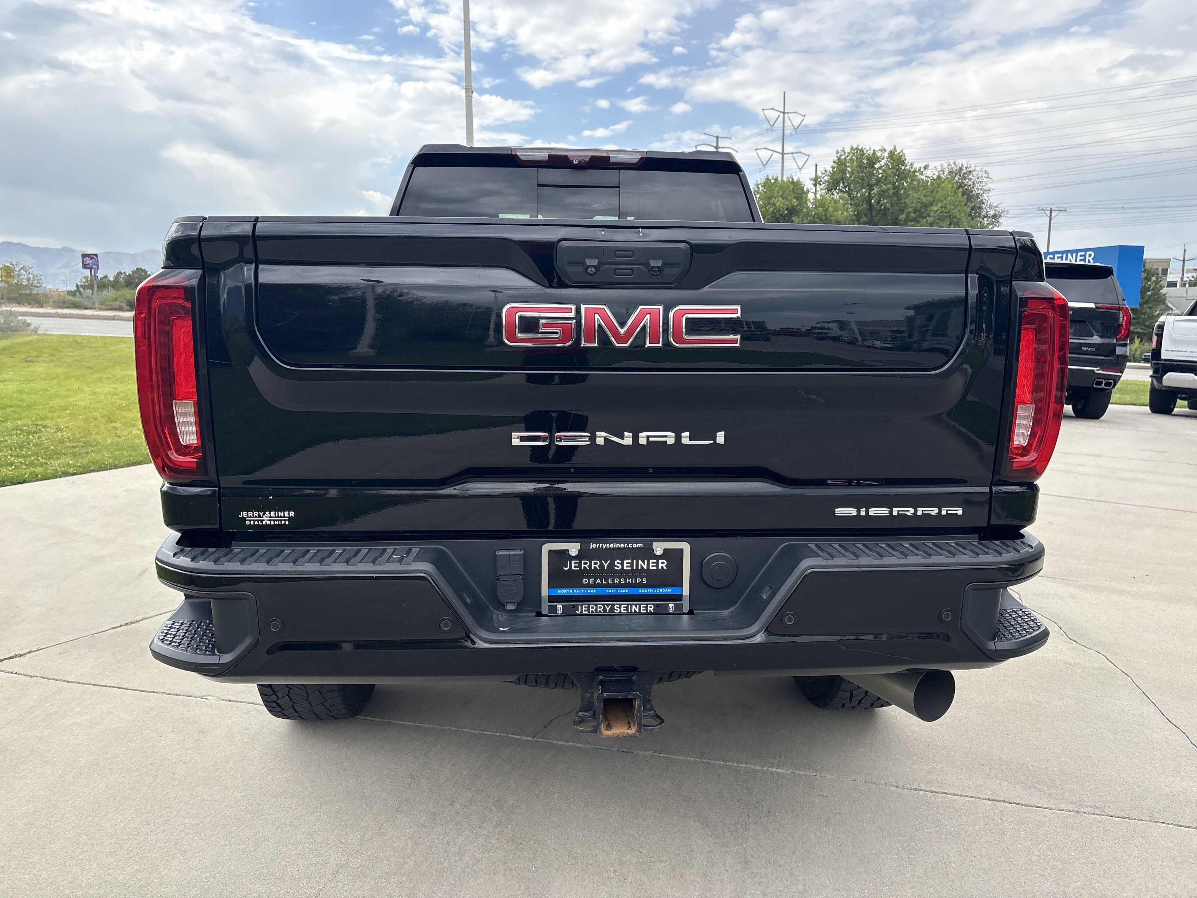 2020 Gmc Sierra 3500 HD Denali photo 2