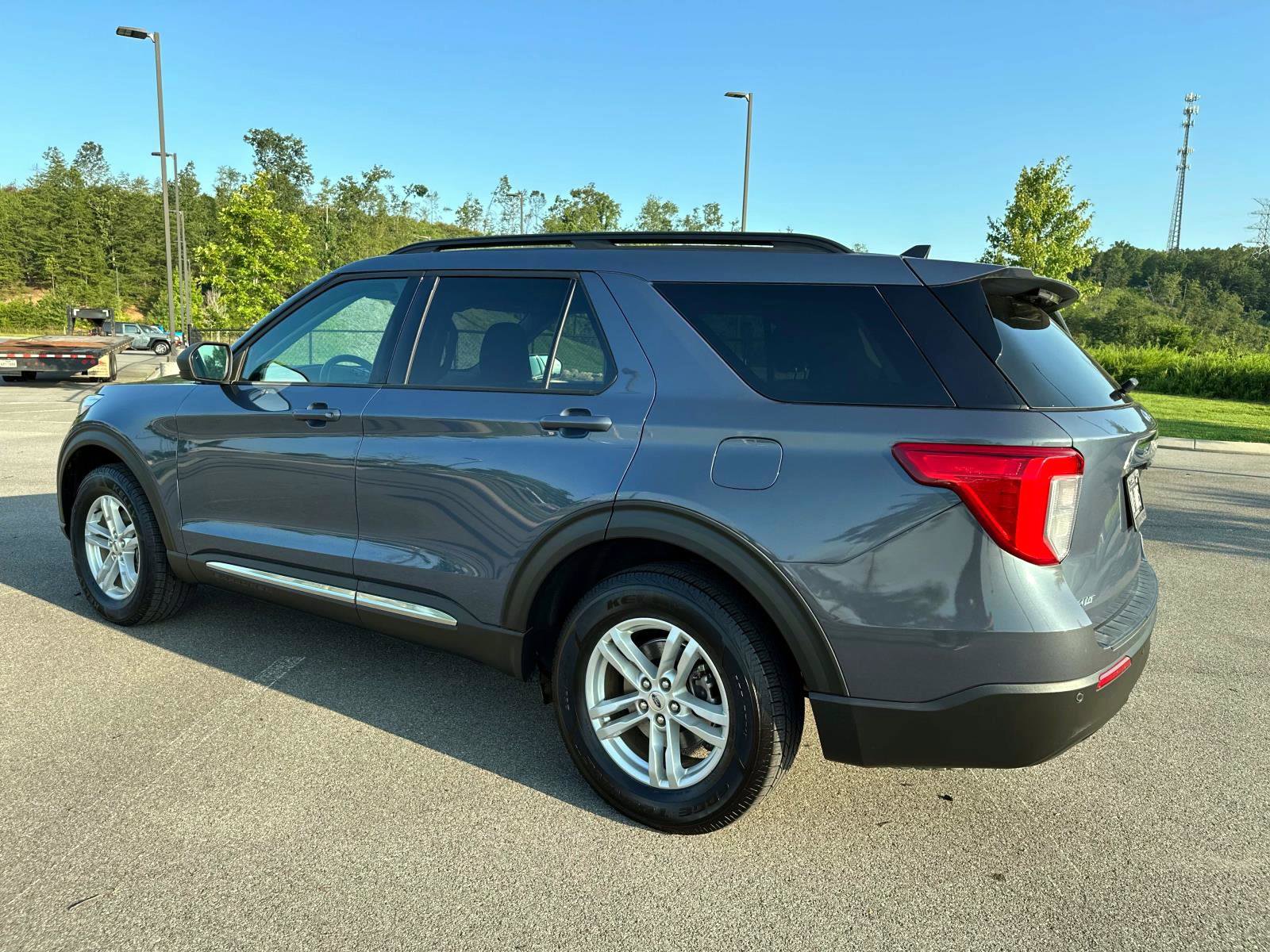 2021 Ford Explorer XLT photo 5