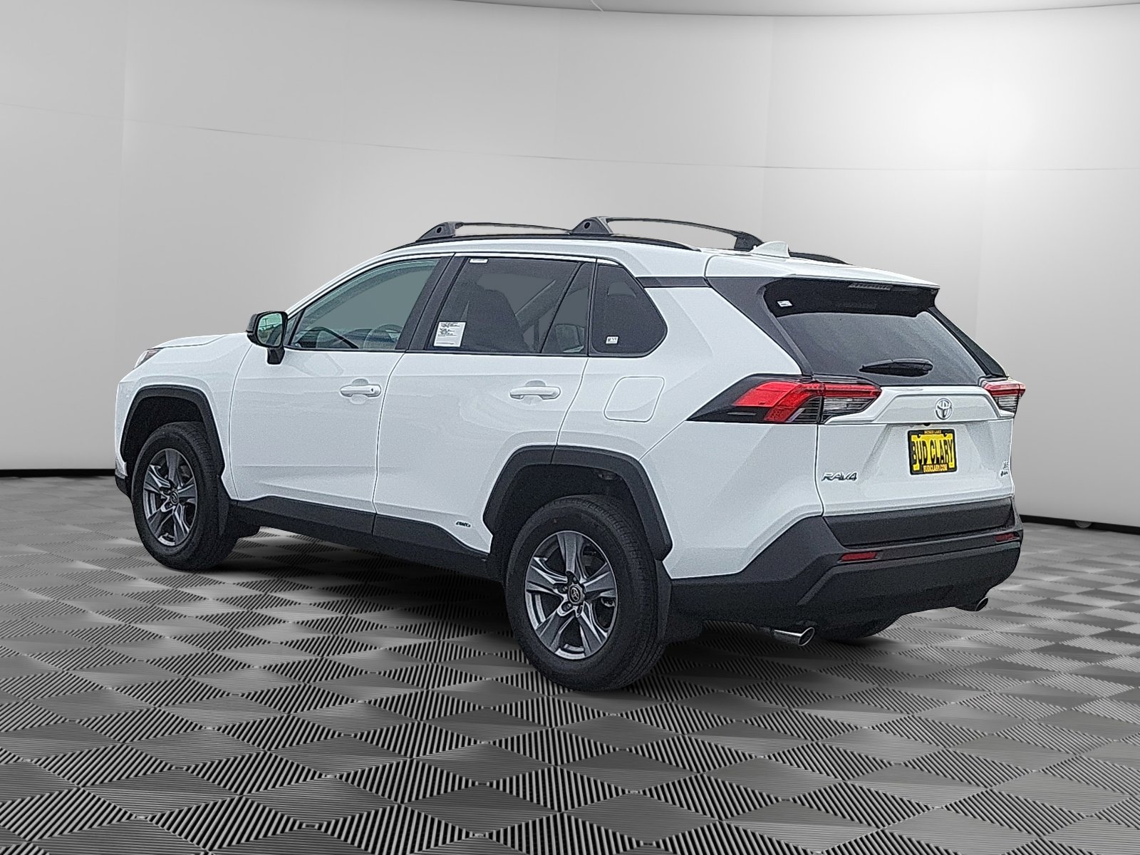 2025 Toyota RAV4 Hybrid LE photo 3