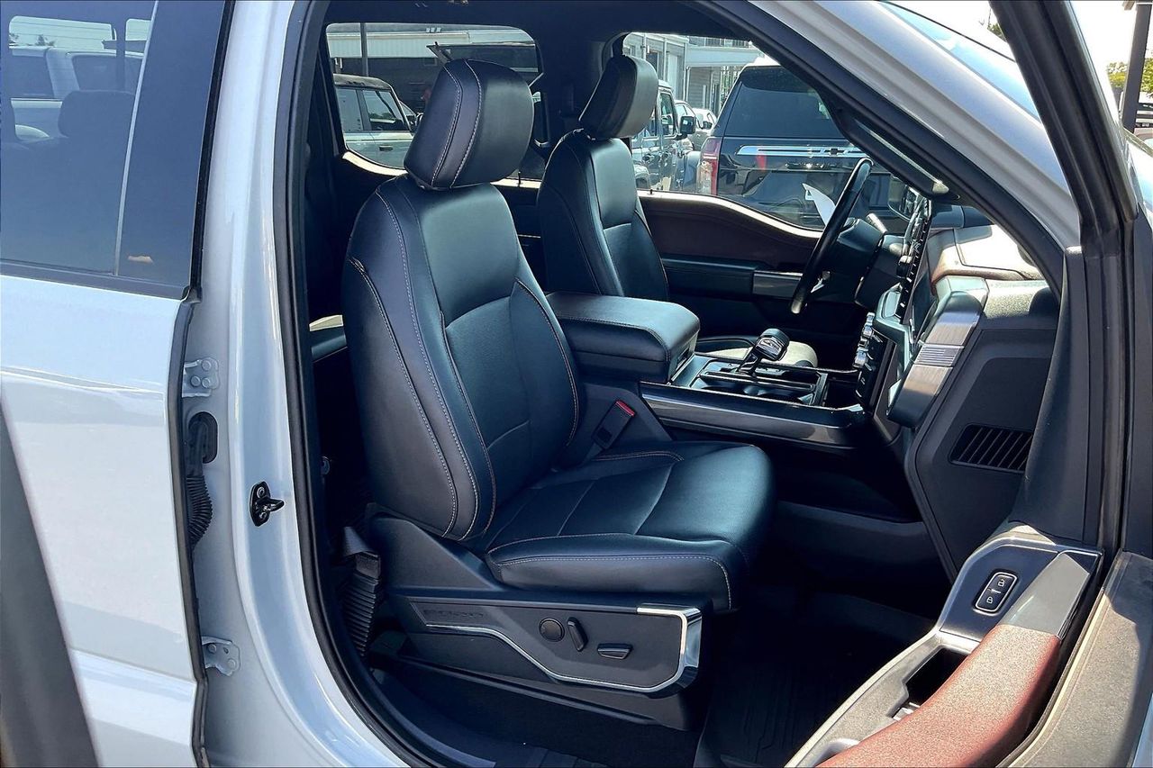 2023 Ford F-150 Lariat photo 24