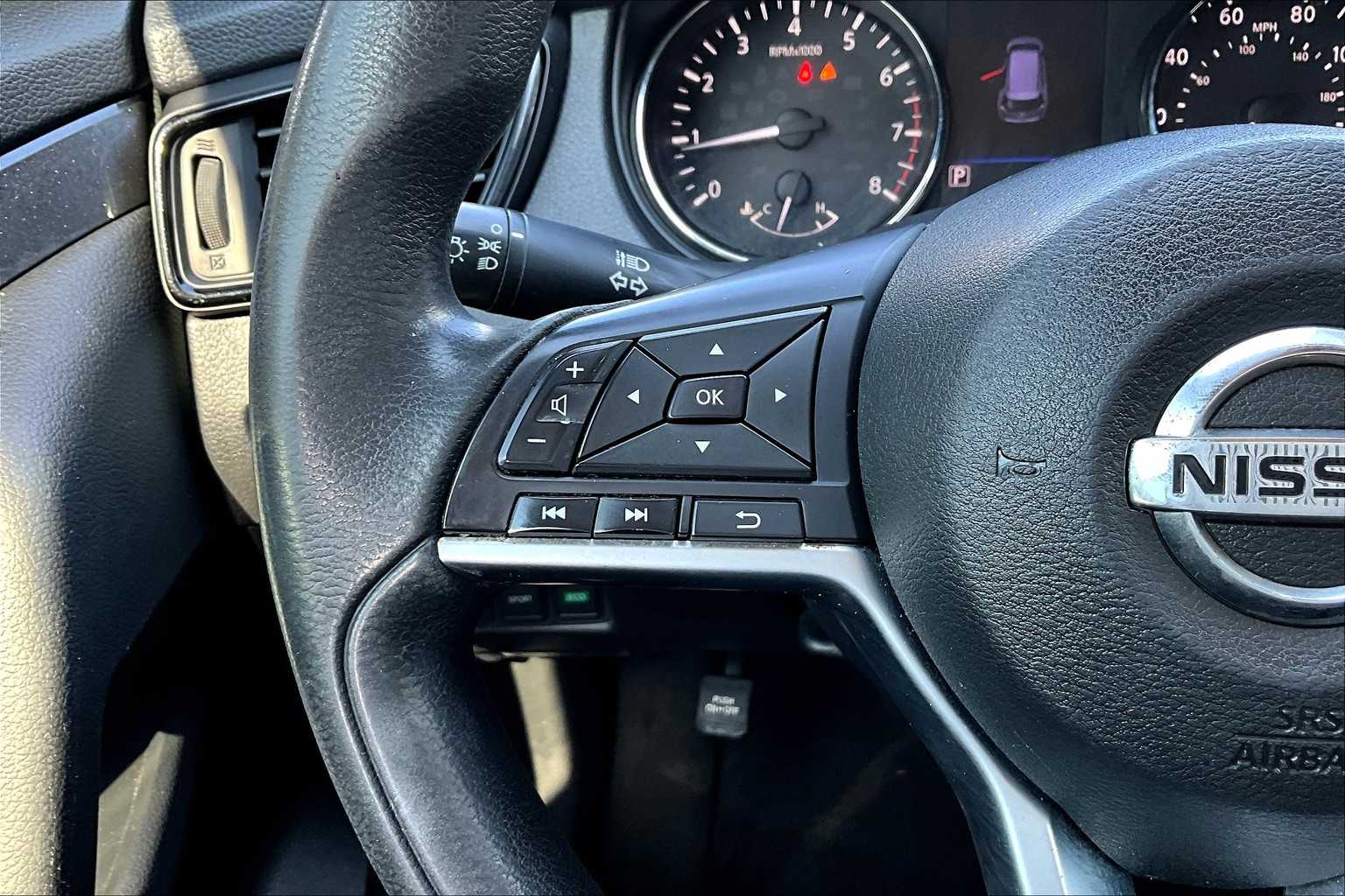 2018 Nissan Rogue S photo 21