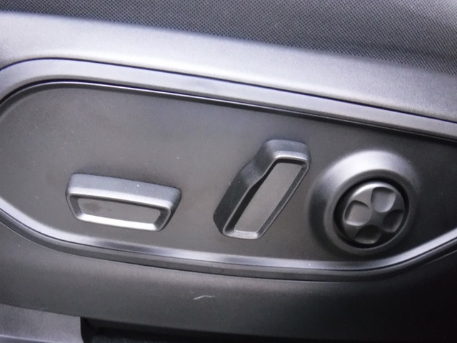2025 Jeep Grand Cherokee Laredo X photo 14
