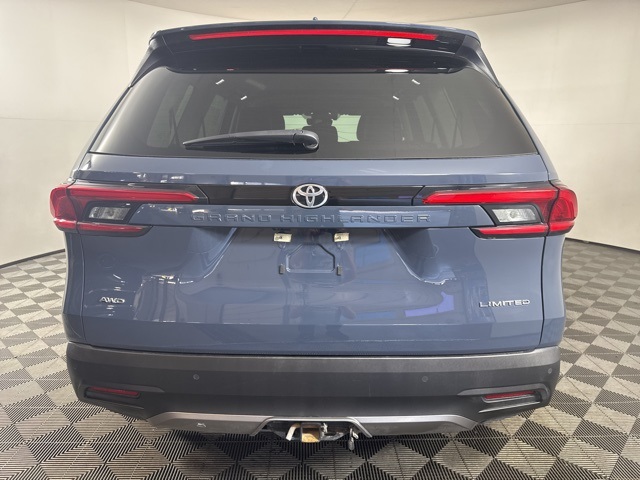 2024 Toyota Grand Highlander Limited photo 23