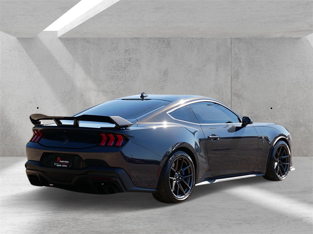 2024 Ford Mustang Dark Horse photo 3