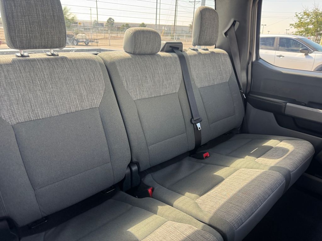 2023 Ford F-150 XLT photo 17