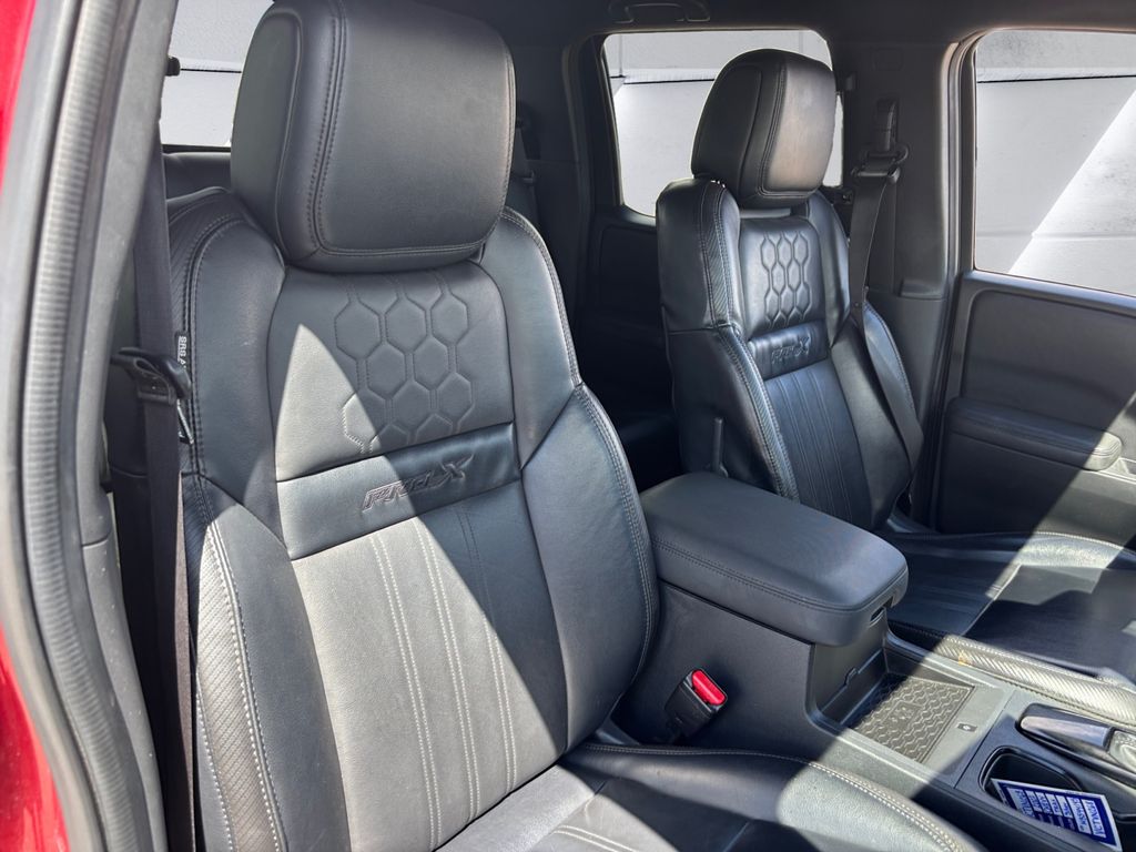 2022 Nissan Frontier PRO-X photo 14