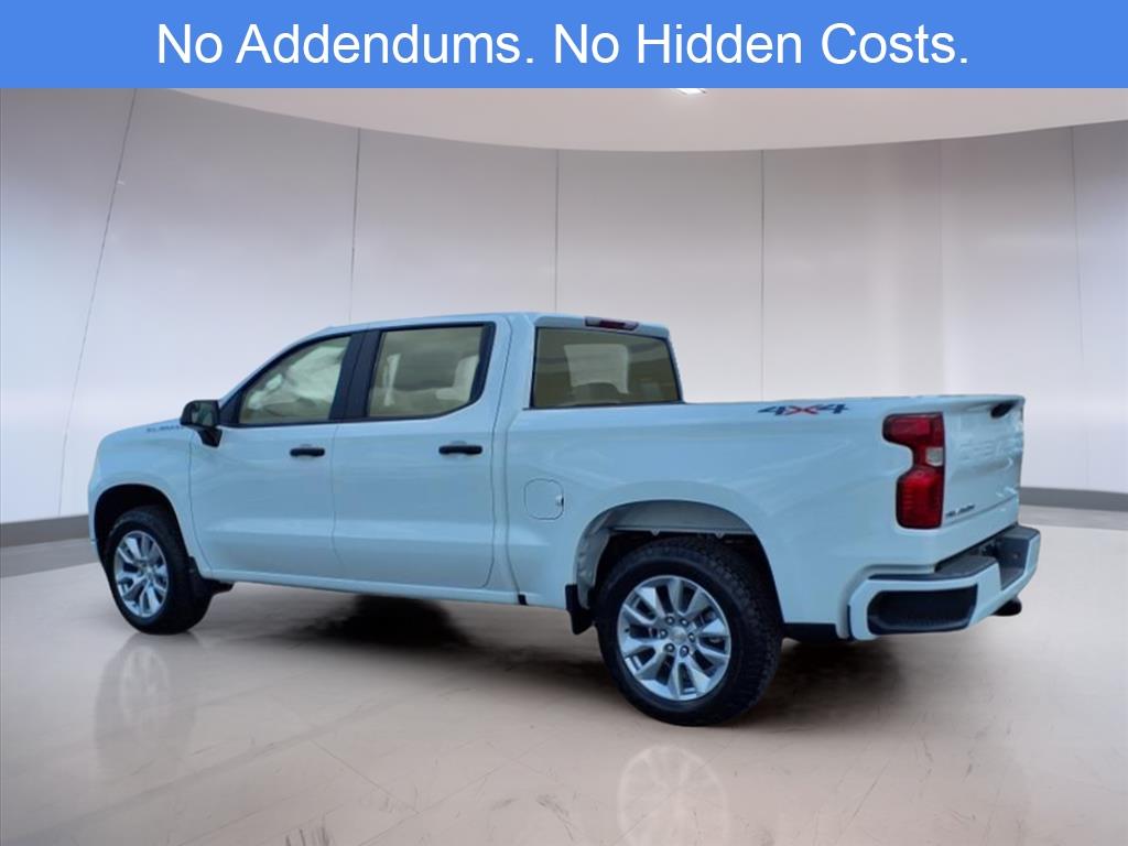 2025 Chevrolet Silverado 1500 Custom photo 3