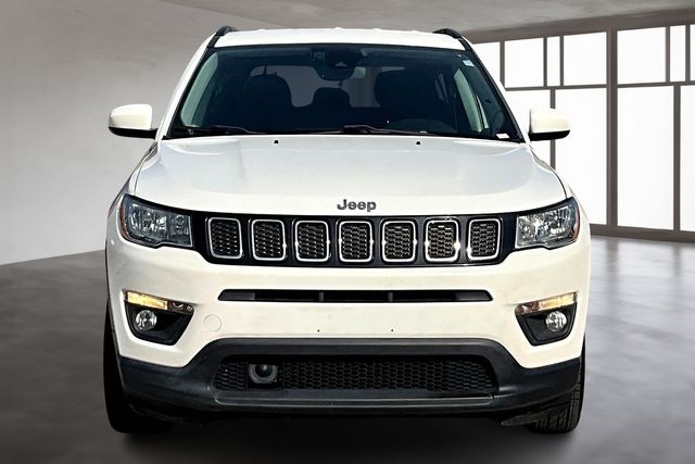 2019 Jeep Compass Latitude photo 3