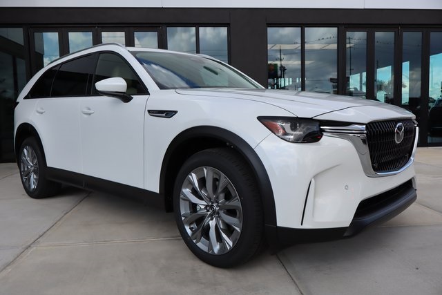2026 Mazda CX-90 Preferred Package's photo