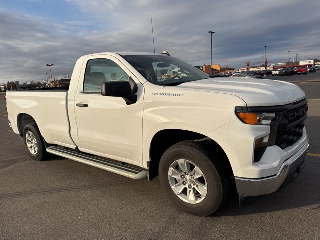 2024 Chevrolet Silverado 1500 photo 3